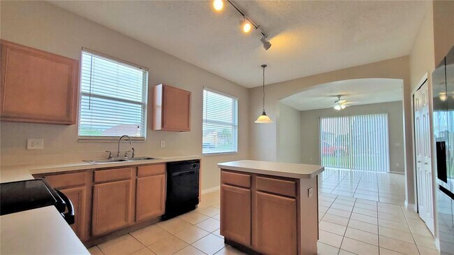 Building Photo - 3204 Eagle Creek Ln