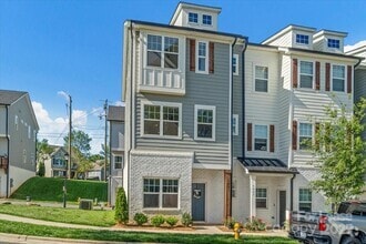Building Photo - 5001 Belmont Xing Dr