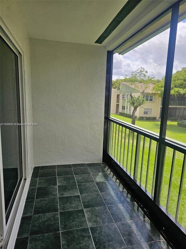 Foto del edificio - 4140 NW 90th Ave