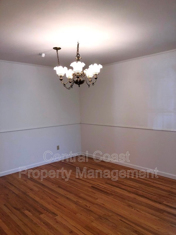 Building Photo - 2884 Sloat Rd