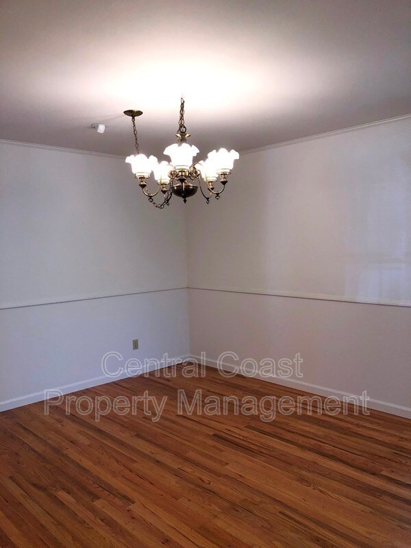 Foto del edificio - 2884 Sloat Rd