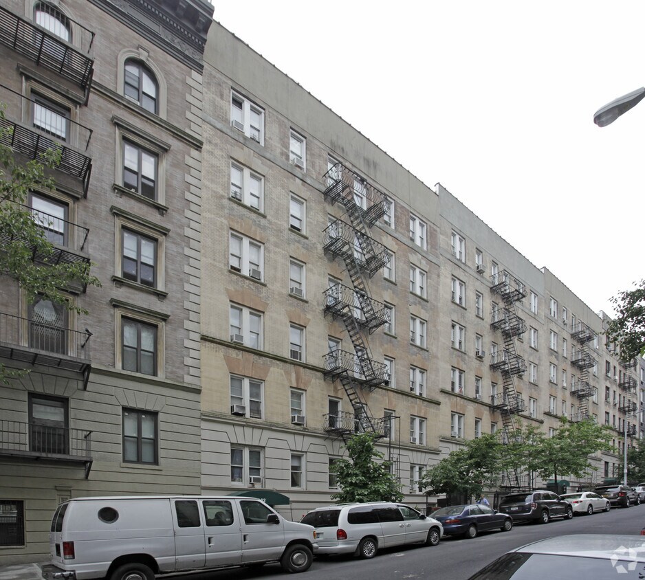 Foto principal - 60 W 107th St