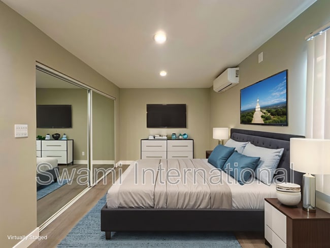 Photo - 7102 1/2 S. Figueroa St. House