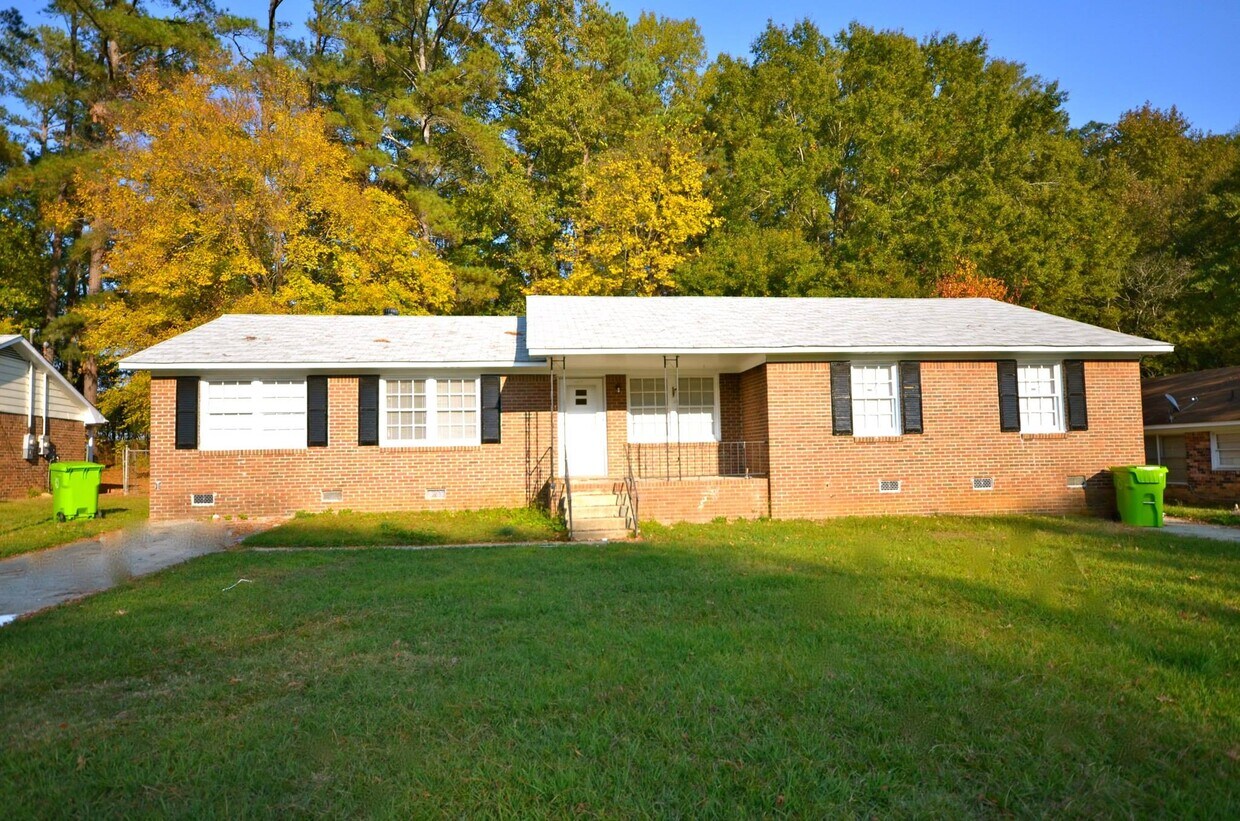 2209 Apple Valley Rd, Columbia, SC 29210 Townhome Rentals in Columbia