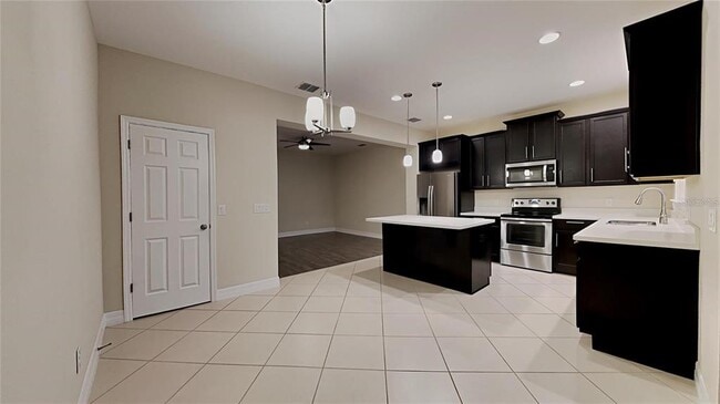 Foto del edificio - 3696 Brighton Park Cir