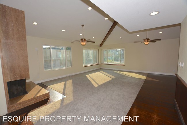 Building Photo - 5 br, 5.5 bath House - 900 MANDALAY BEACH RD