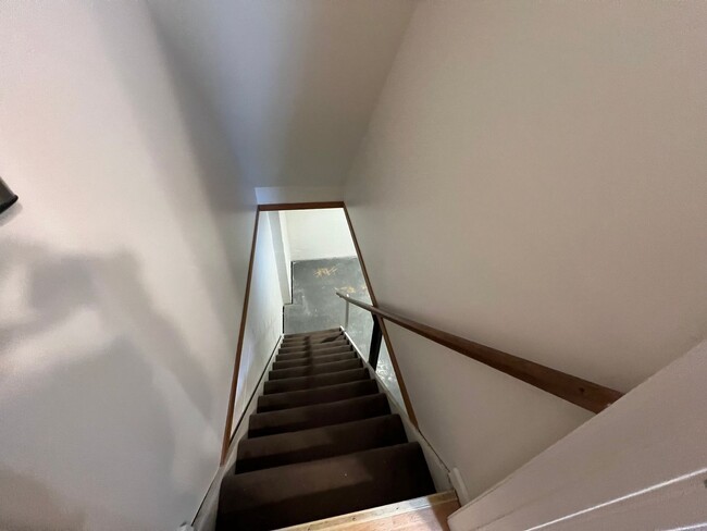 Foto del edificio - Updated Townhouse with Deck, Basement, New...