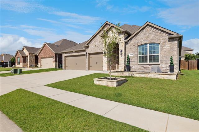 Building Photo - 3005 Cerro Ranch Rd