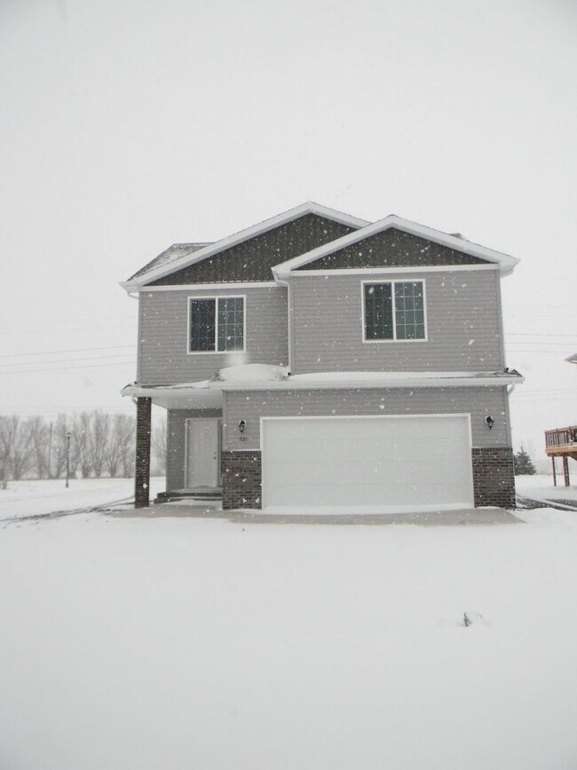 Foto del edificio - 521 E Foxtail Dr