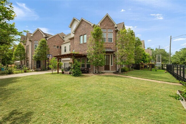 Building Photo - 4027 Alba Rd