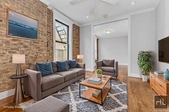 Building Photo - Christopher Street