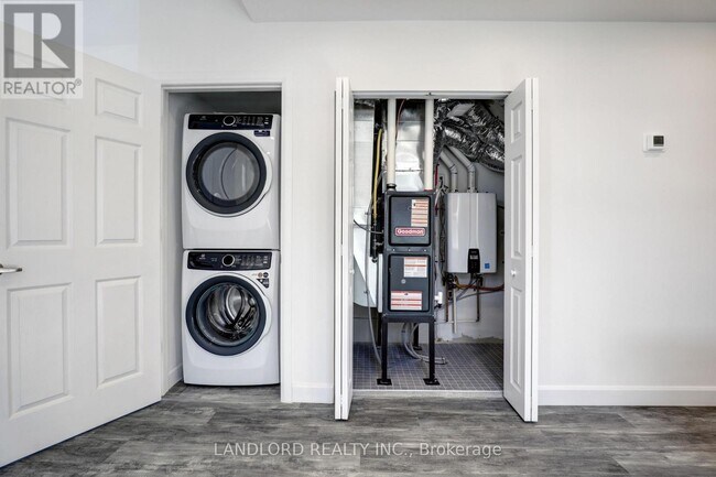 Photo du bâtiment - 620 Bathurst St