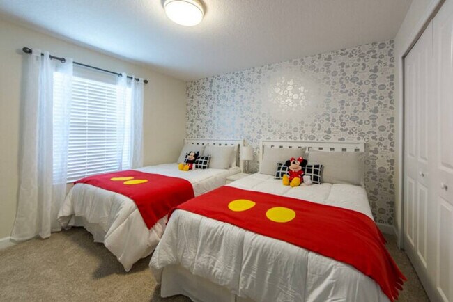 Foto del edificio - 4878 - Beautiful Townhome w/ Private Pool