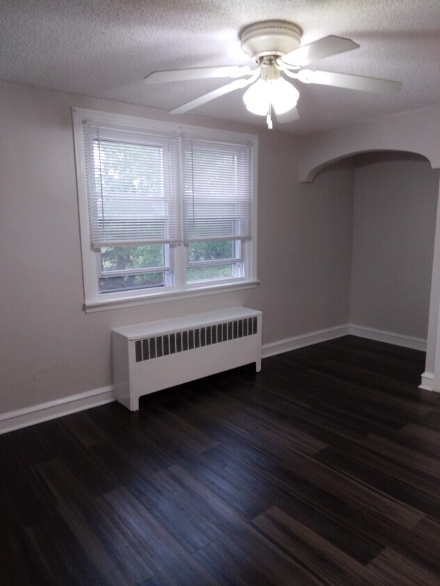 Foto principal - 2853 Benner St
