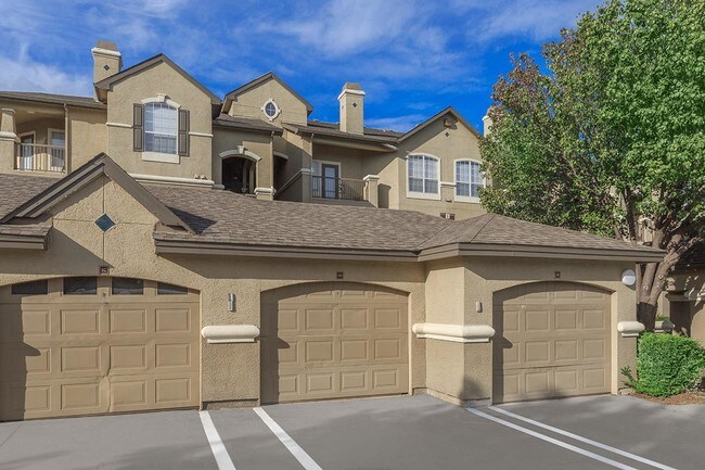 Wade Crossing Apartment Homes Frisco Tx Apartments Com