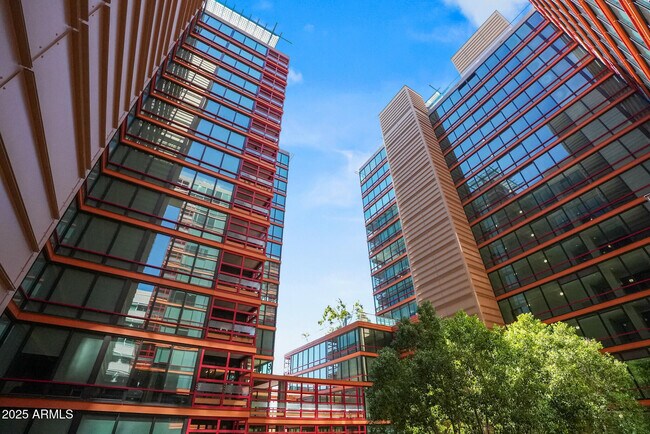 Foto del edificio - 4808 N 24th St