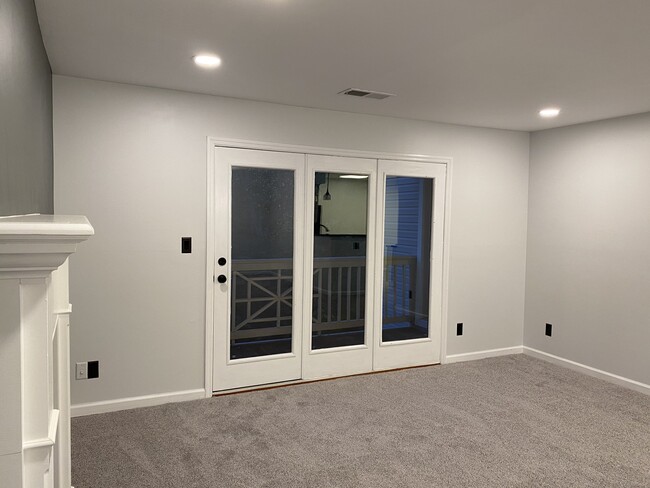 Building Photo - 7503 Ashby Ln