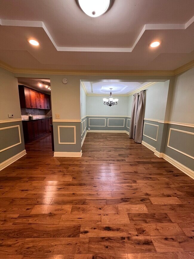 Building Photo - 5157 W 63rd Pl