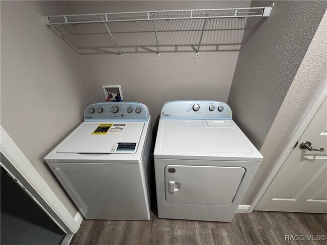 Foto del edificio - 274 W Glenhaven Dr