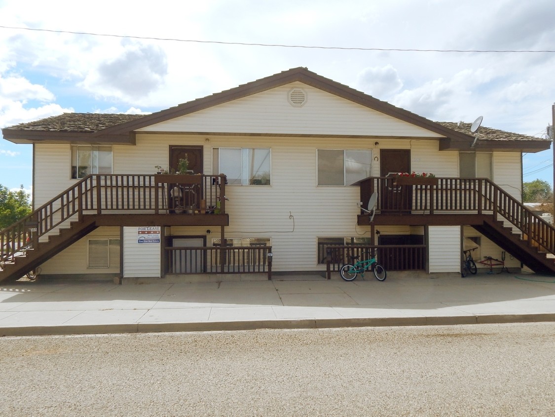Primary Photo - 4-plex in Nyssa