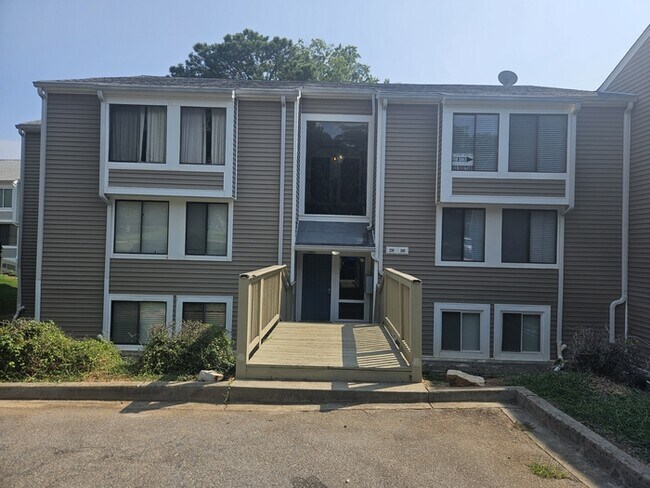Foto del edificio - Lake front Condo
