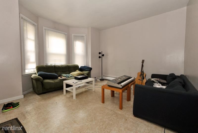 Primary Photo - 36 Mozart St