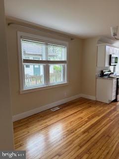 Foto del edificio - 139 Maple Ave