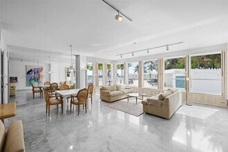 Building Photo - 4925 Collins Ave