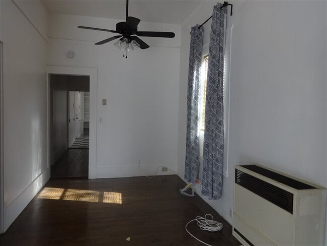 Building Photo - 319 B St