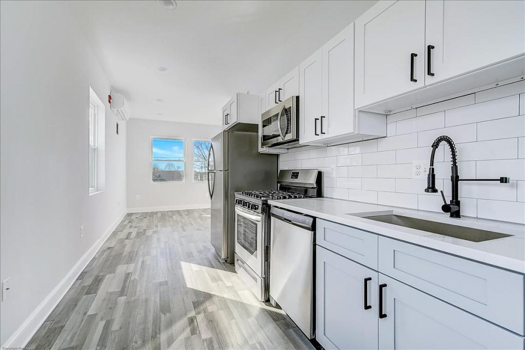 Foto principal - 906 S 51st St