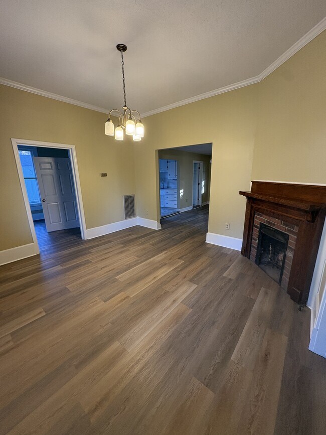 Foto del edificio - 706 Hancock Dr