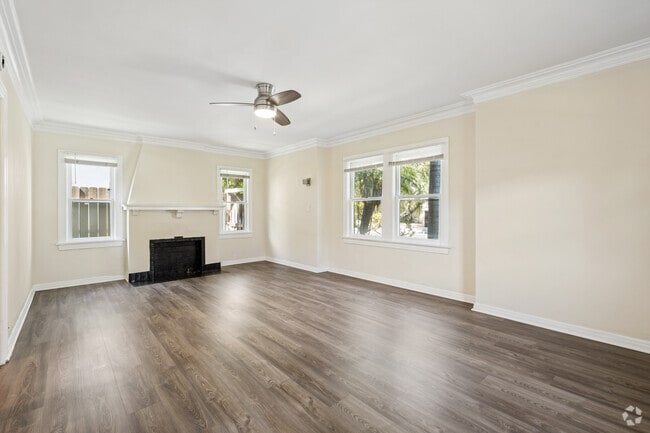 1BR, 1BA - 900SF - Living Room - 529-541 S. El Molino Ave.