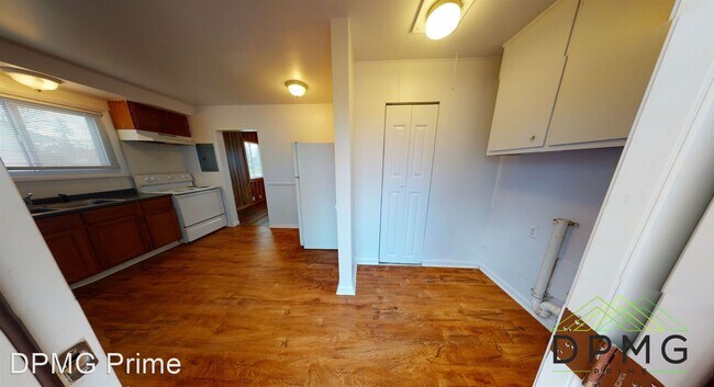 Building Photo - 2 br, 1 bath House - 2915 S Catherine