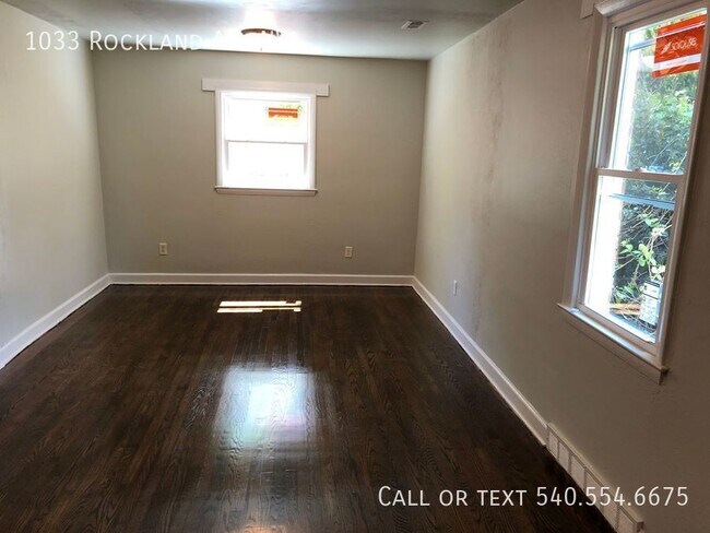 Foto del edificio - 1033 Rockland Ave NW