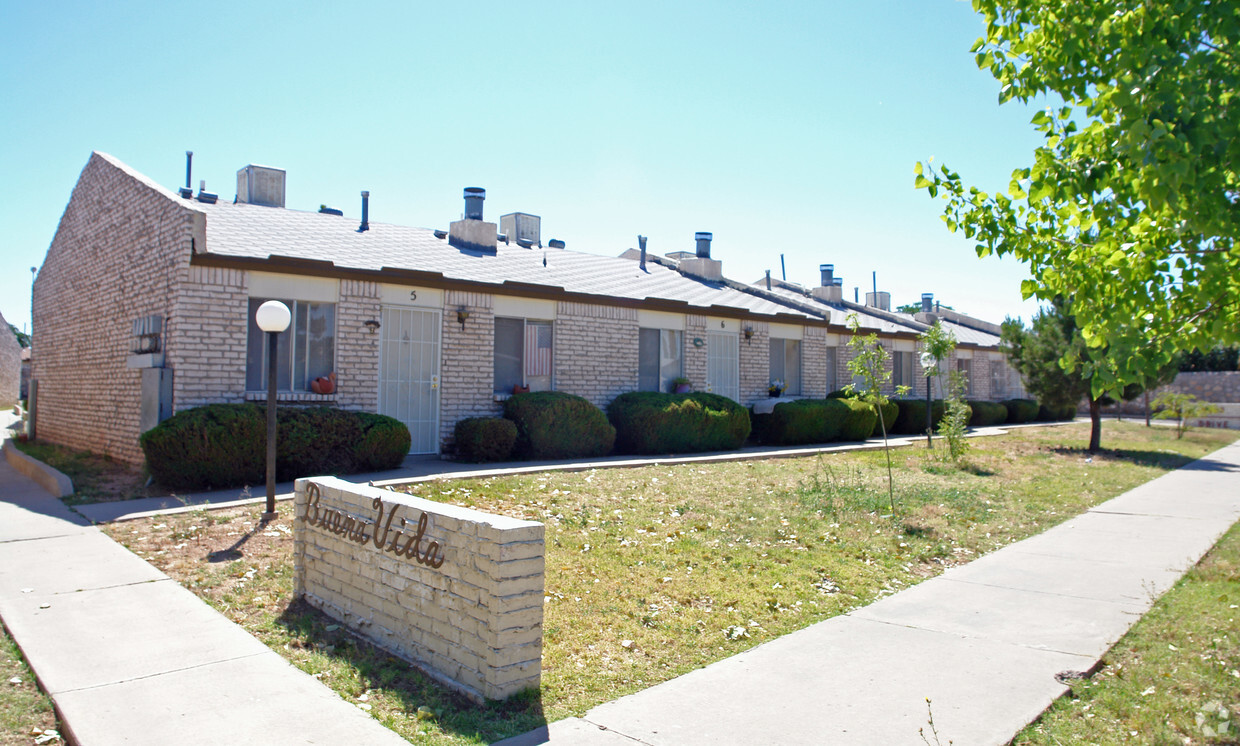 Foto del edificio - Buena Vida Apartments