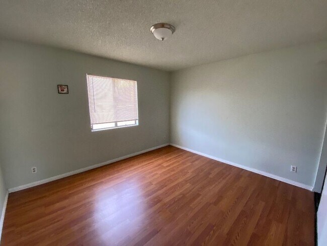 Foto del edificio - 1218 Sunset Blvd