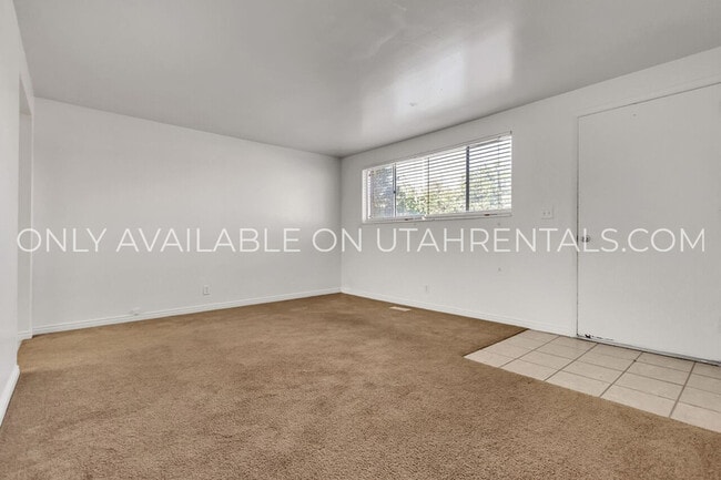 Building Photo - 185 W 2200 S