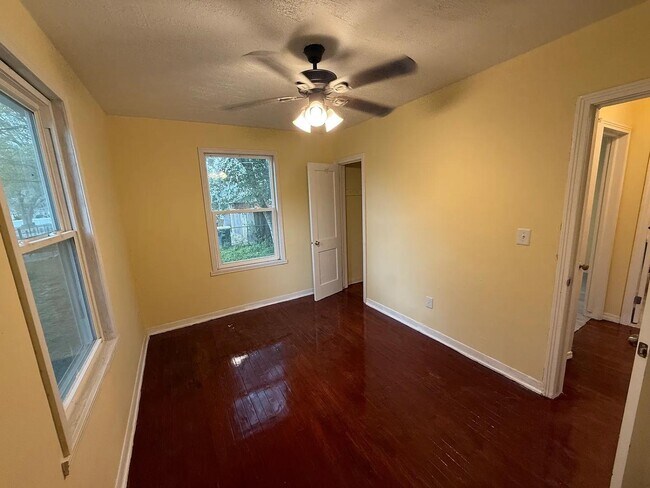 Foto del edificio - 9961 Jeanette Rd