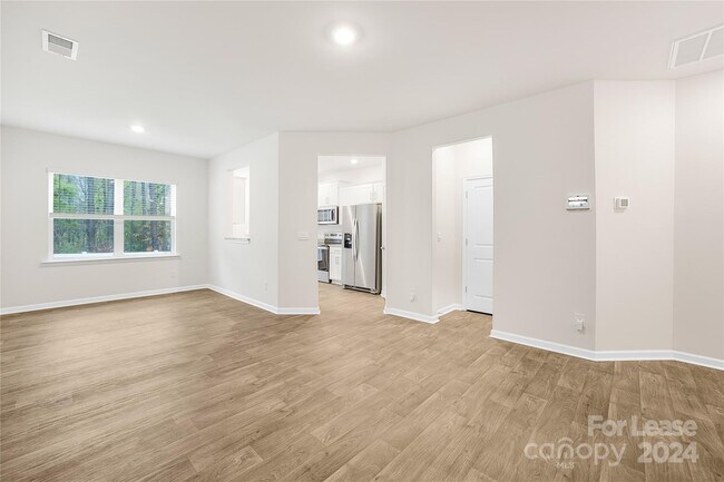 Building Photo - 9128 Lowfalls Ln