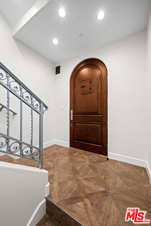 Building Photo - 816 S Catalina Ave