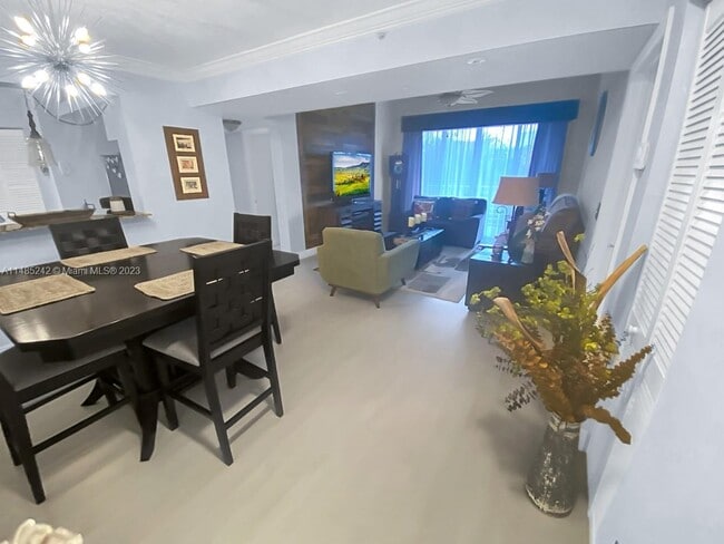 Building Photo - 2721 Ocean Club Blvd