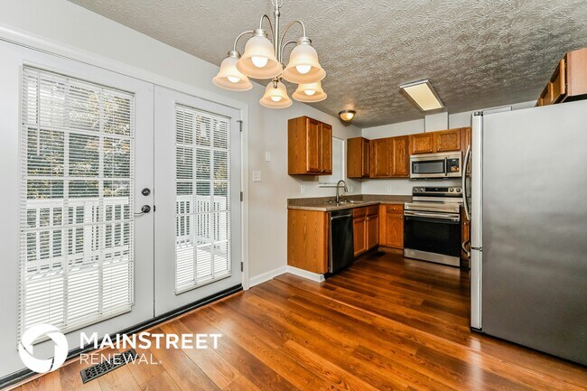 Foto del edificio - 8244 Oak Terrace Ln