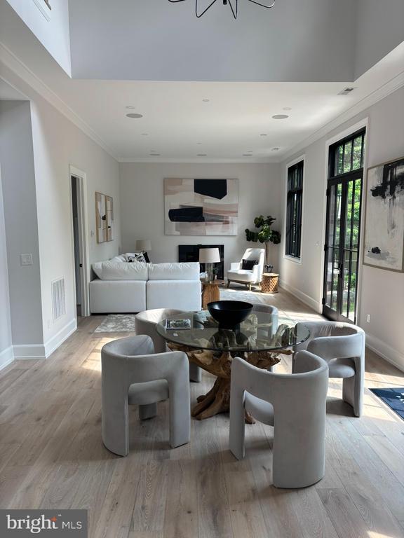 Foto del edificio - 5017 Eskridge Terrace NW