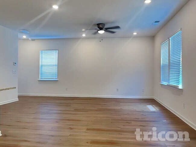 Foto del edificio - 2464 Lennox Rd SE