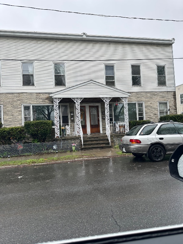 Building Photo - 2421 6th Ave