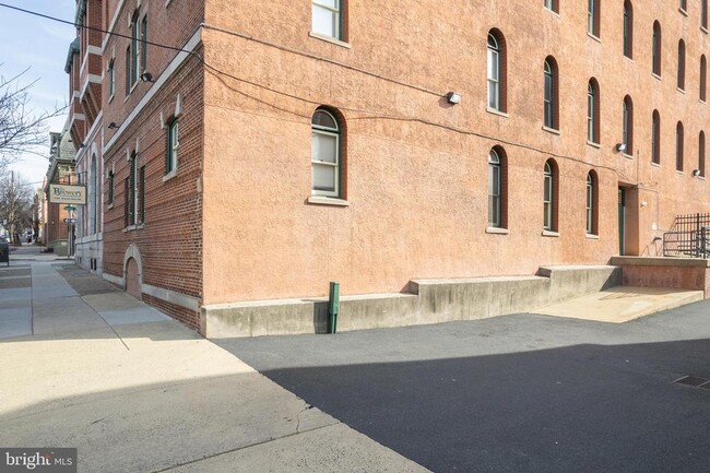 Foto del edificio - 825 N 29th St
