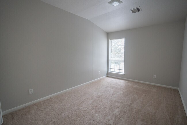 Foto del edificio - 20830 Balmoral Glen Ln