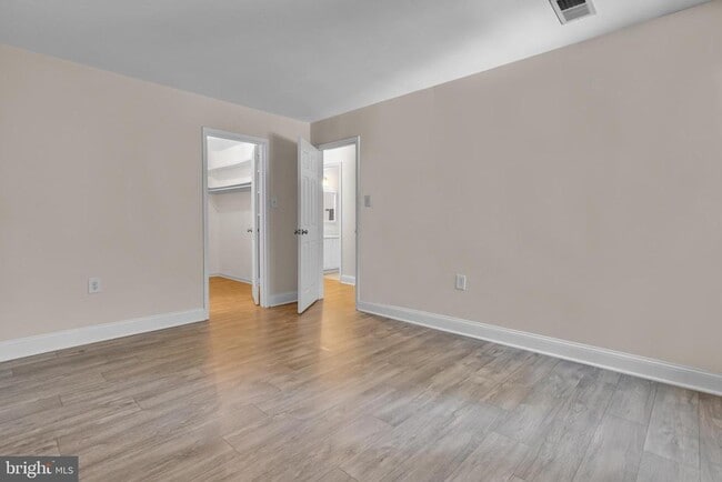 Building Photo - 1439 Northgate Square
