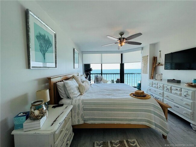 Foto del edificio - 8880 S Ocean Dr