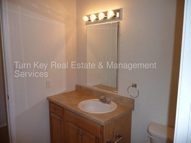 Building Photo - 118 Collett Ct